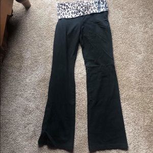 Victoria’s Secret yoga pants
